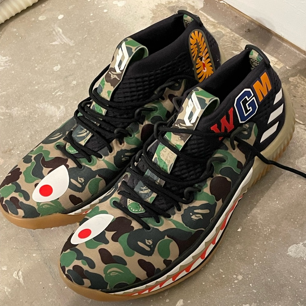 Bape Dame Adidas shoes. Men’s size 9.